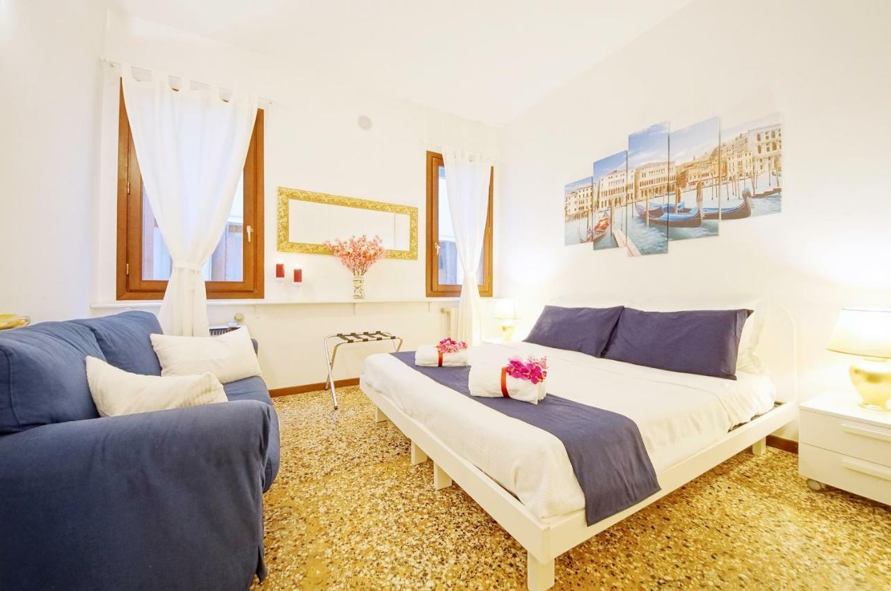Santa Marina Apartment Rialto Венеція Екстер'єр фото